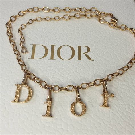 dior kette gold mit buchstaben